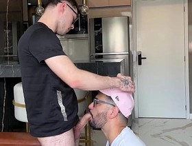 MARCOS GOIANO - NERD DOTADÃO FODENDO O PUTO GOIANO hot sexy gay porn