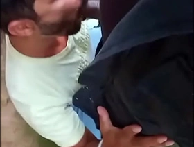 Segurança ganhando uma manada no serviço hot guys gay porn