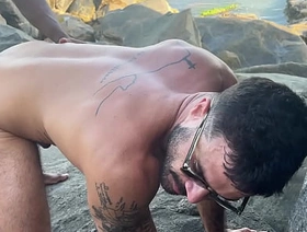 Fernando Brutto dando gostoso na praia de Abricó hot police gay porn