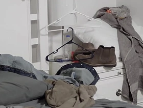 Off Duty Part 1   MEN   Johnny Rapid, Jonah Reeves    watch full at  www.sexmen.com kil taiwan gay porn star