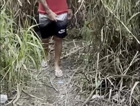 novinho dotado acha um negão na trilha e leva ele pra casa e arromba o cuzinho dele sem pena hot rough gay porn