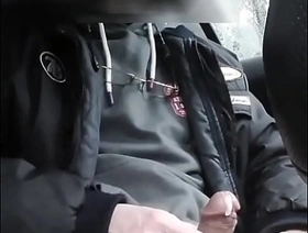 petite branlette dans la voiture sur une aire de repos, korean gay porn cam