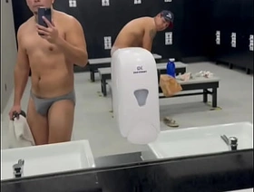 Después de un buen entrenamiento, una buen enfriamiento hot desi porn gay