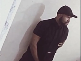 Câmera filma segurança se masturbando taiwan massage gay porn