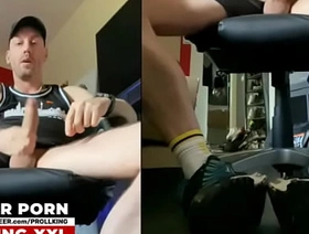 40 - JERKING BIG COCK HYPERBLUE korean ai gay porn