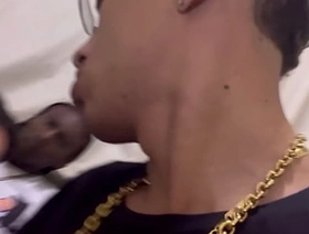 O NEGÃO DOTADÃO MOSTROU O RIO DE JANEIRO PROS NOVINHOS DE SÃO PAULO chinese muscle gay porn video